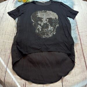 NWT COMME USA Embellished Skull High Low Black Short Sleeve Top sz S